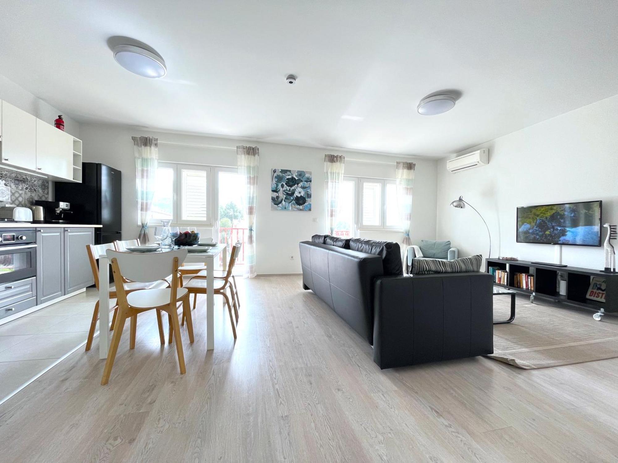 Apartments Sea & Sky Стари Град Екстериор снимка