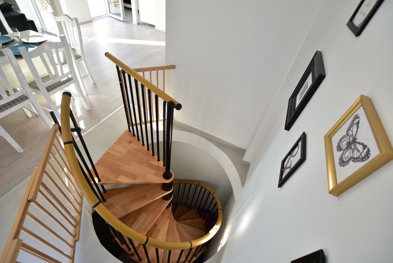 Apartments Sea & Sky Стари Град Екстериор снимка