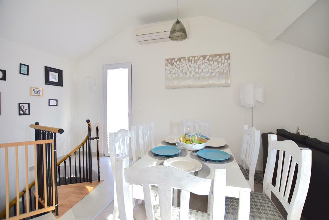 Apartments Sea & Sky Стари Град Екстериор снимка