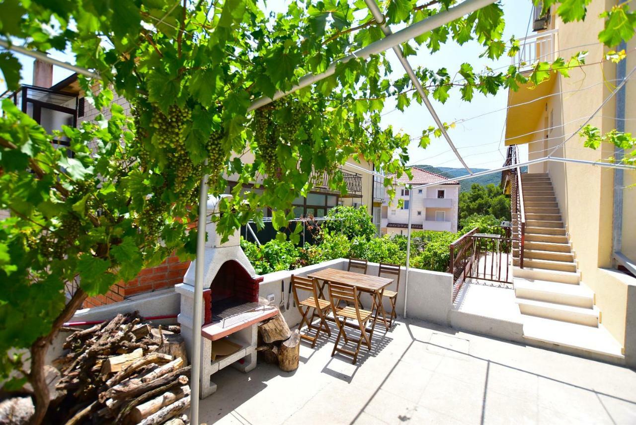 Apartments Sea & Sky Стари Град Екстериор снимка